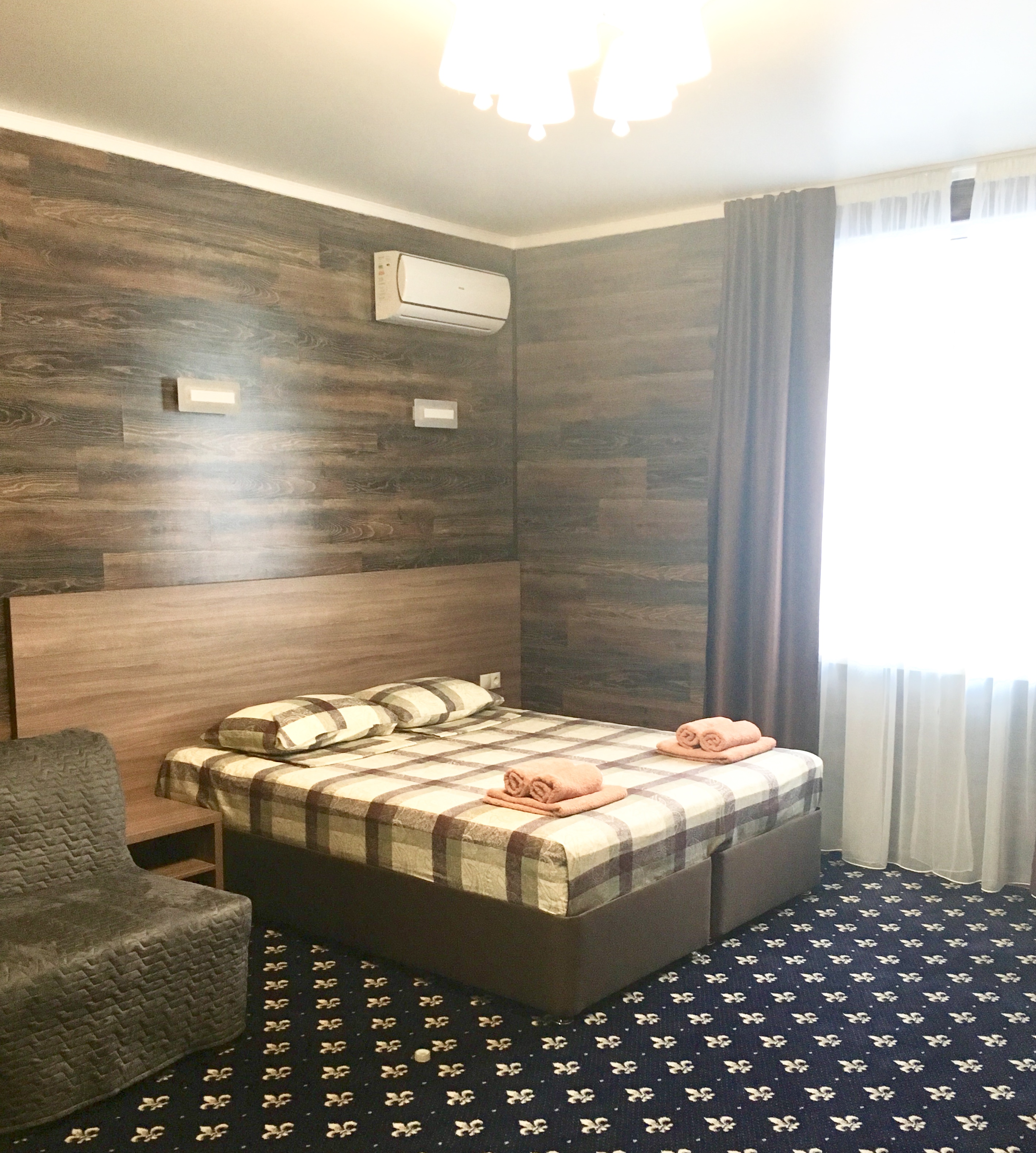 Фото отеля 2