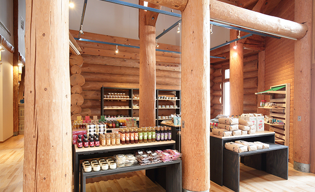 Фото Loghotel The Maplelodge