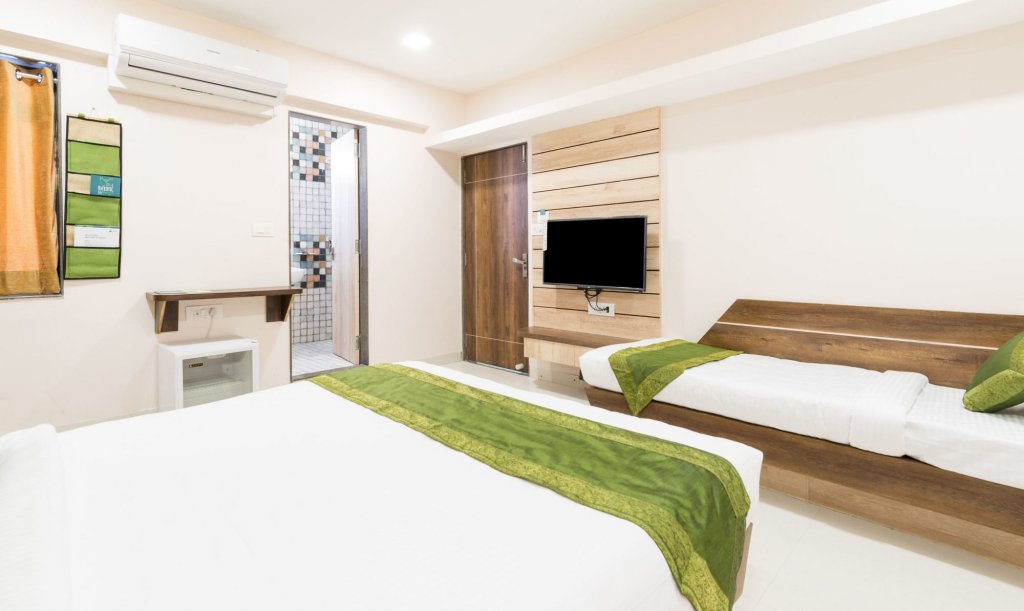 Фото The Tripti Hotel