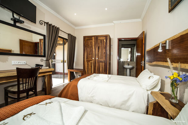 Фото C'est Si Bon Hotel