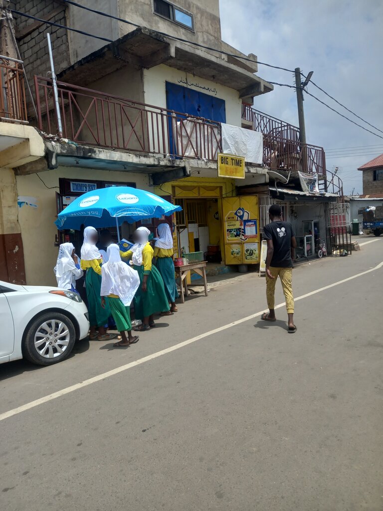 Clothing market Master Heavy dee customize jersey printinng, Accra, photo