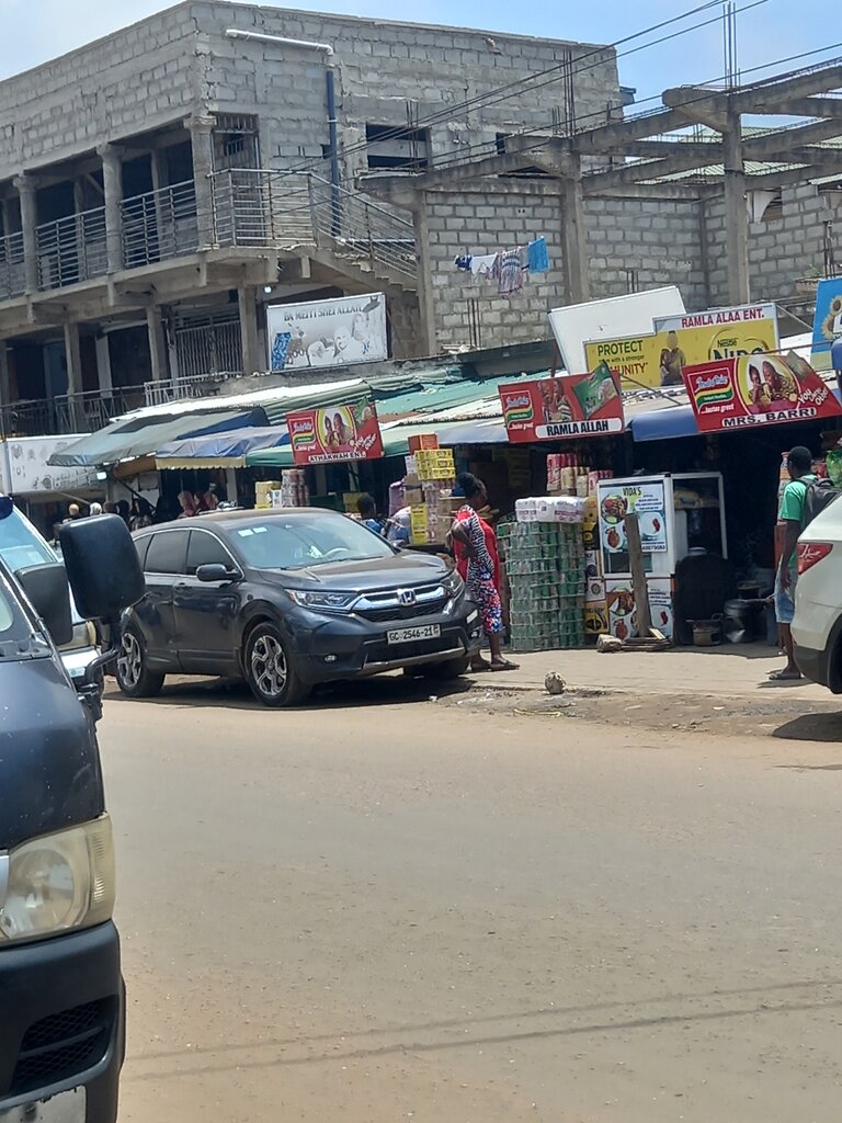 Clothing store Ba Meti Shei Allah, Accra, photo