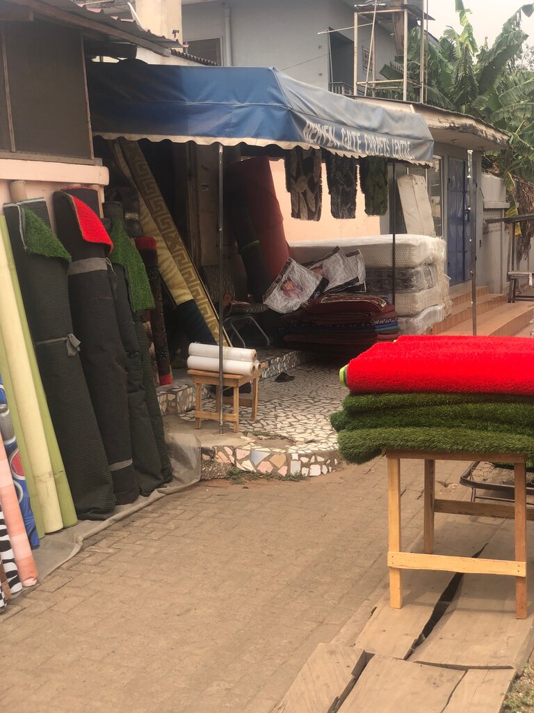 Carpet covers Center Heaven Gate Carpet, Accra, photo