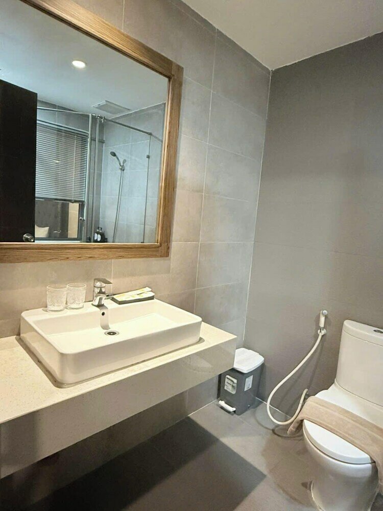 Фото Bizu Royal Hotel