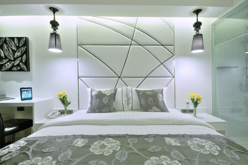 Фото Отель Sukhumvit Suites
