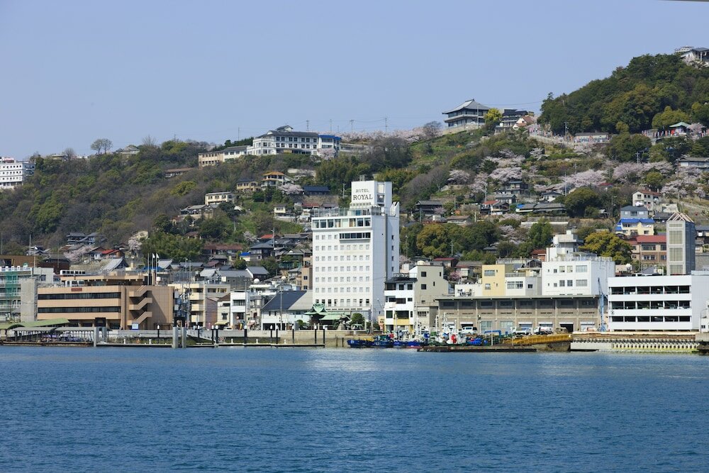 Фото Onomichi Royal Hotel