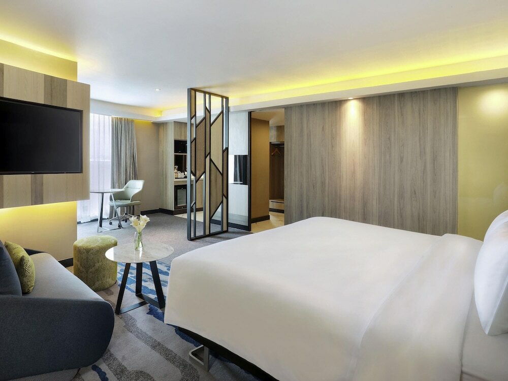 Фото Novotel Suites Yogyakarta Malioboro