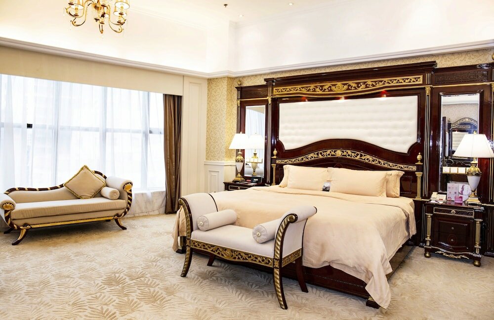 Фото Crowne Plaza Hotel & Suites Landmark Shenzhen by IHG