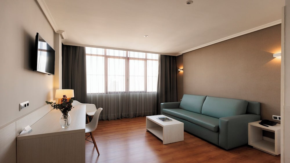 Фото Hotel Pax Guadalajara