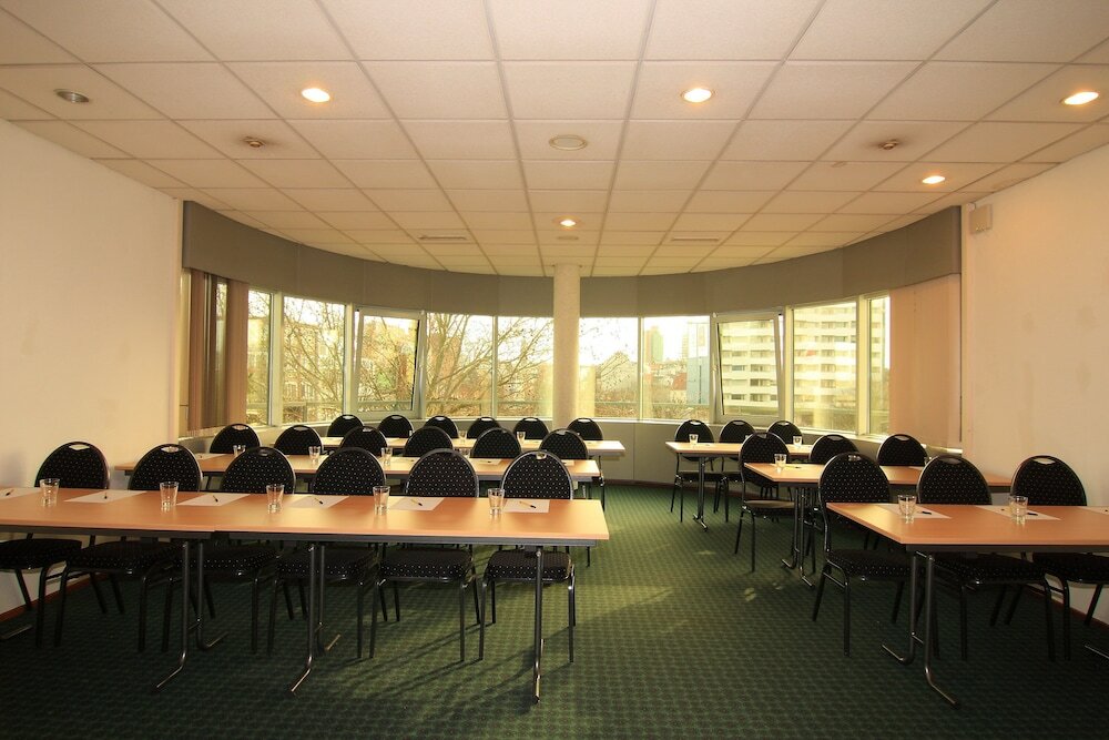 Фото Egon Hotel Hamburg City