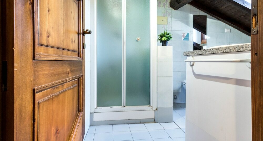 Фото Altido Big Wooden Apartment for 6 near Milano Center