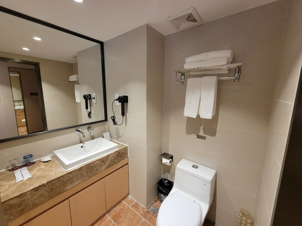 Фото Baiyun City Hotel (Guangzhou Railway Station Subway Branch)