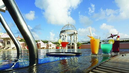 Внешний вид отеля Windsor Rajadhani в Тируванантапураме, фото 5