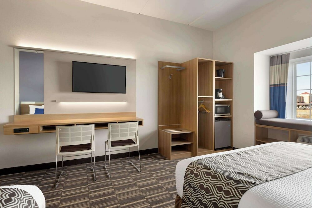 Фото Microtel Inn & Suites by Wyndham Gambrills