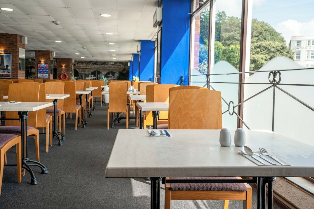 Фото Grand Burstin Hotel Folkestone
