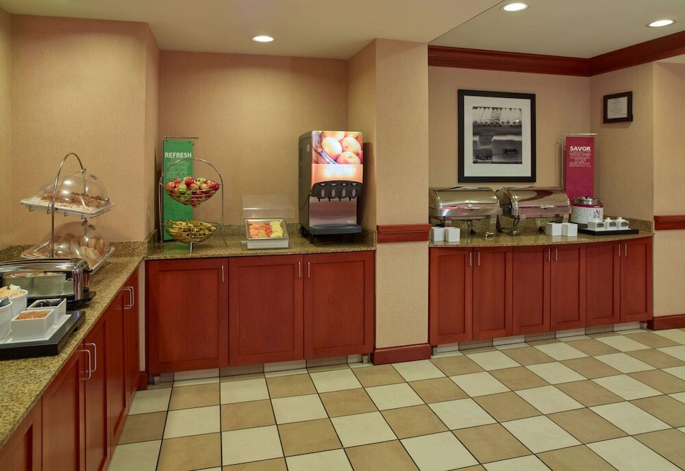 Фото Hampton Inn & Suites North Conway