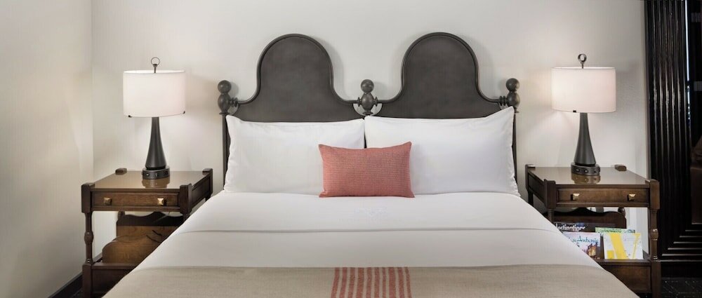 Фото Valencia Riverwalk