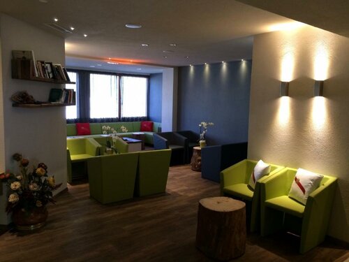 Внешний вид отеля Hotel Fortini в Пинцоле, фото 4