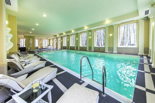 Гостиница Hotel Pałac Alexandrinum в Лохуве