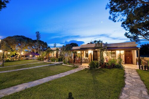 Гостиница Aral Tatil Ciftligi в Лапсеки