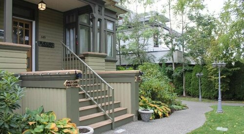 Гостиница Robert Porter House Inn Bed & Breakfast в Виктории