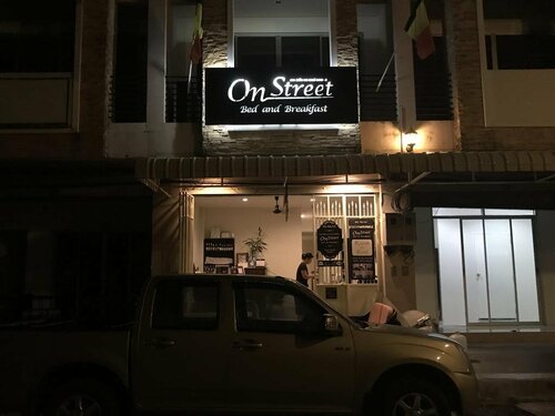 On Street Bed And Breakfast