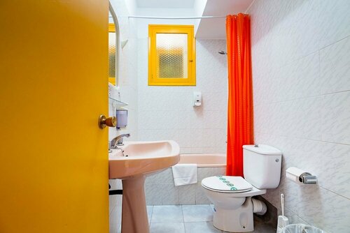 Гостиница Hotel Restaurante Duc De Vendome 15 Сан-Жорди