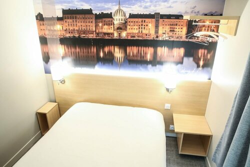 Гостиница Hôtel Inn Design Châteaubriant в Шатобриане