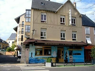 Гостиница Logis l'Hôtel Rest. l'Ecume в Шартре