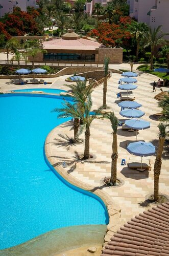 Гостиница Eagles Downtown Zahabia & Beach Resort в Хургаде