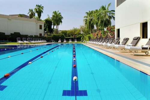 Гостиница Le Meridien Dubai Hotel & Conference Centre в Дубае