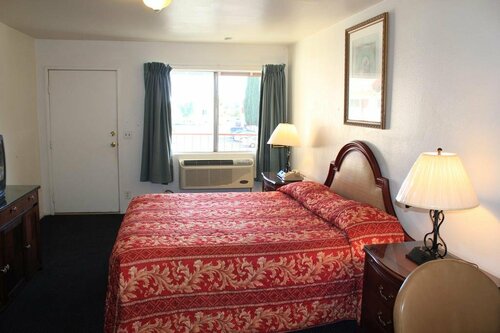 Гостиница Valley Hotel в Розмиде