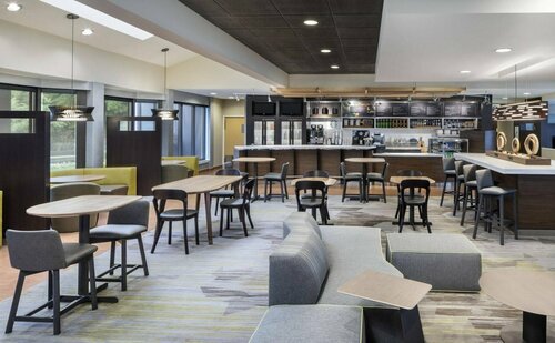 Гостиница Courtyard by Marriott Tarrytown Westchester County в Элмсфорде