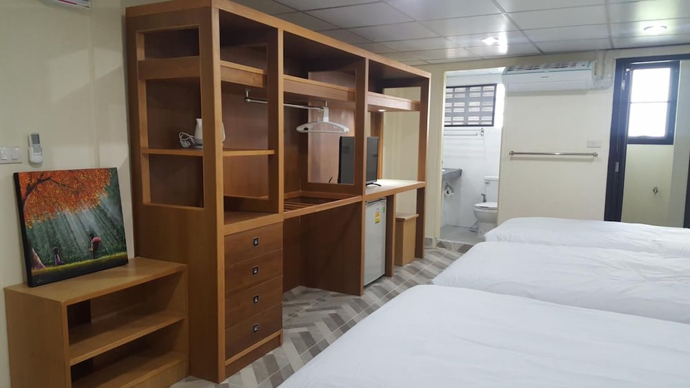 Фото Double D Rooms & Cafe