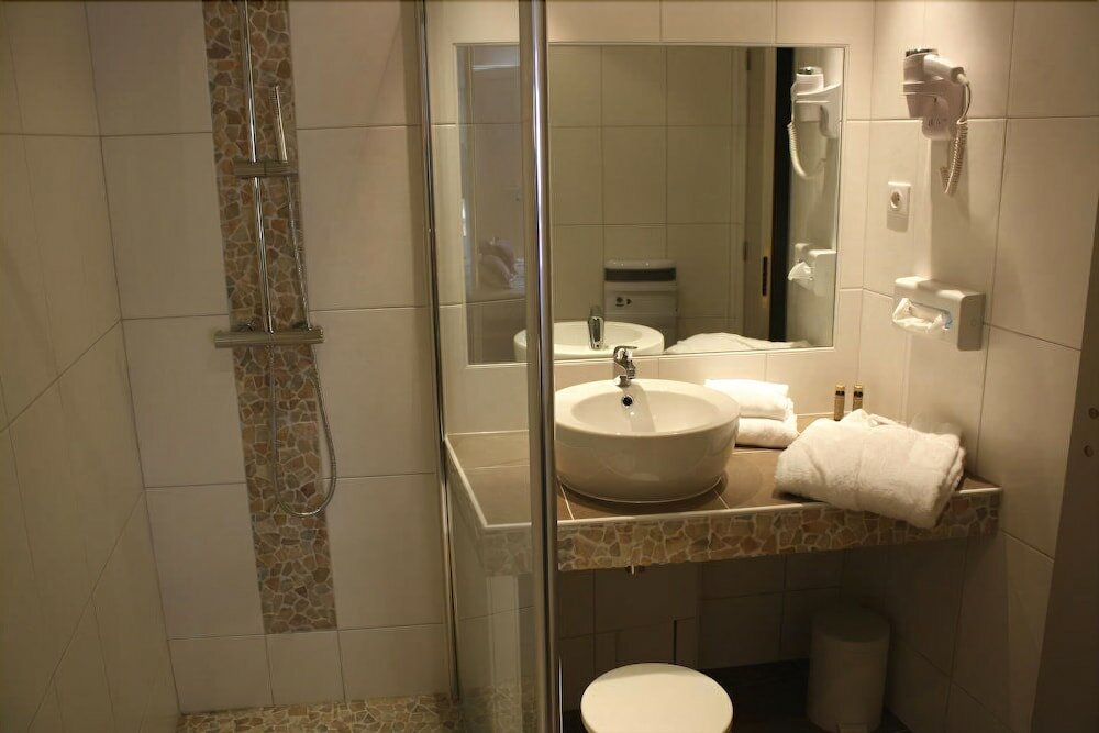 Фото Brit Hotel Bristol Montbéliard