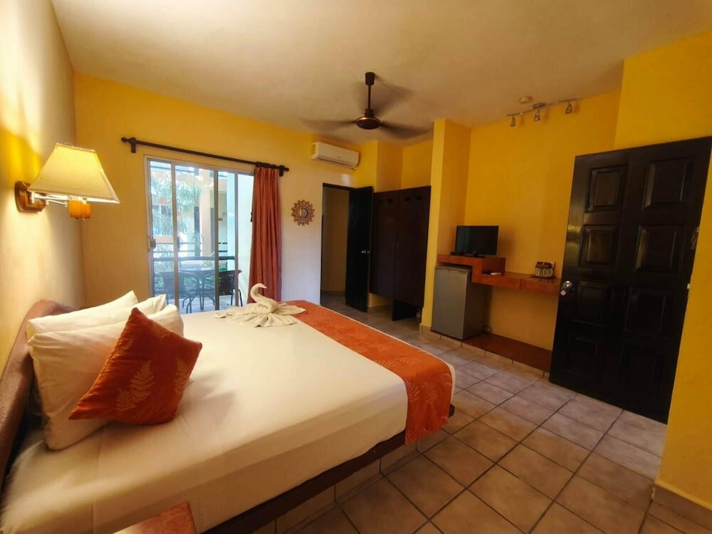 Фото Hotel Lunasol