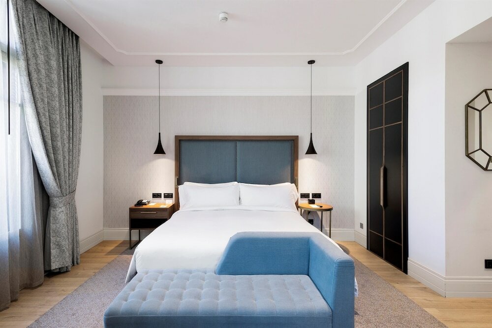 Фото DoubleTree by Hilton Madrid - Prado