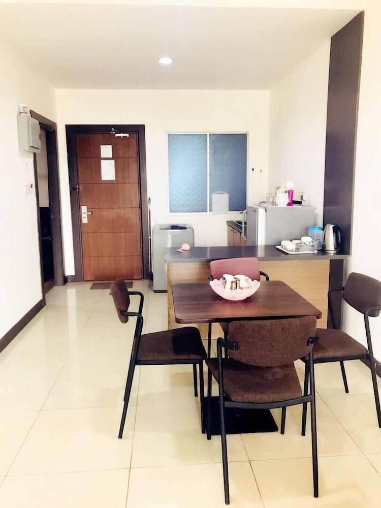 Фото Tower Regency Hotel & Apartments