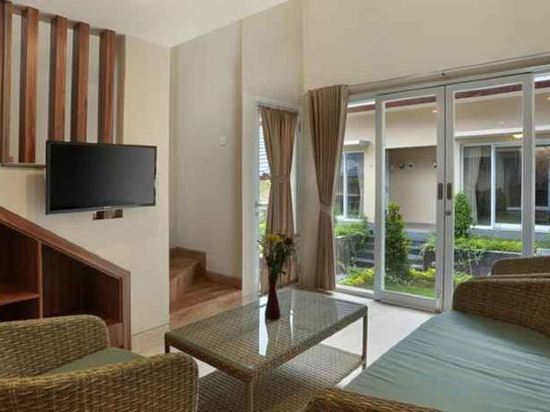 Фото Askara Canggu Townhouse