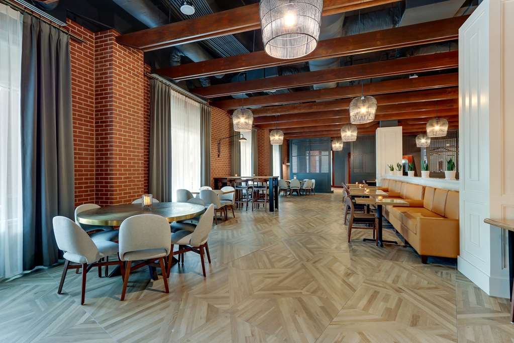 Фото The Chattanoogan Hotel, Curio Collection by Hilton