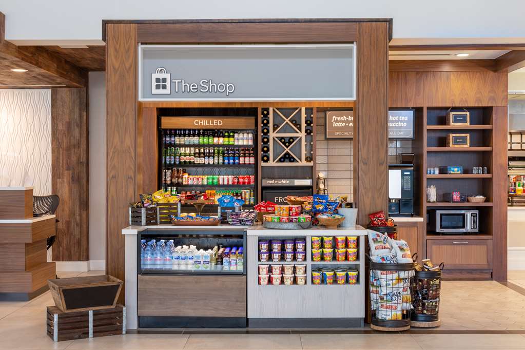 Фото Hilton Garden Inn Islip/MacArthur Airport