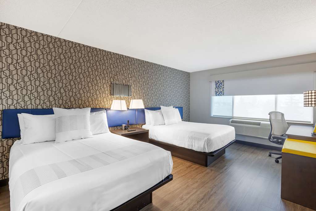 Фото GLō Best Western Mississauga Corporate Centre