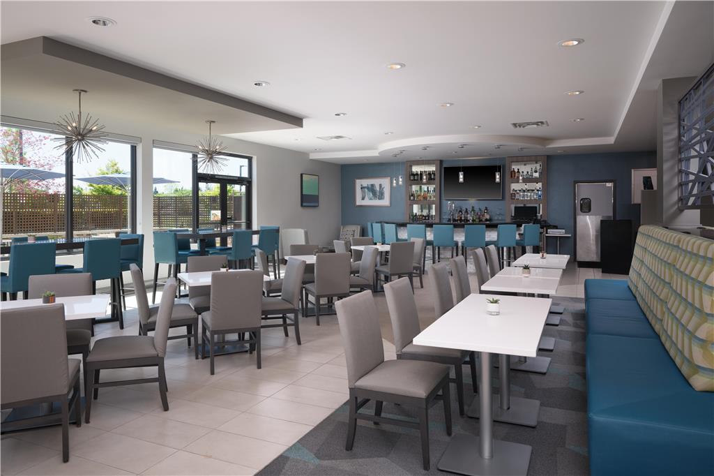 Фото Best Western Premier Hotel at Fisher's Landing