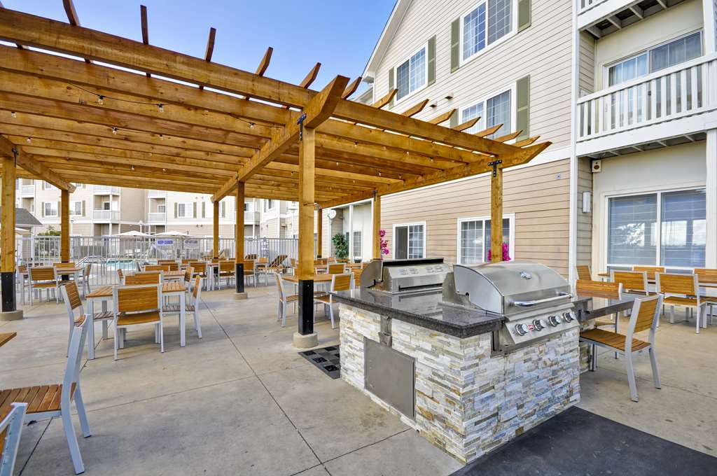 Фото Homewood Suites by Hilton Oakland Waterfront