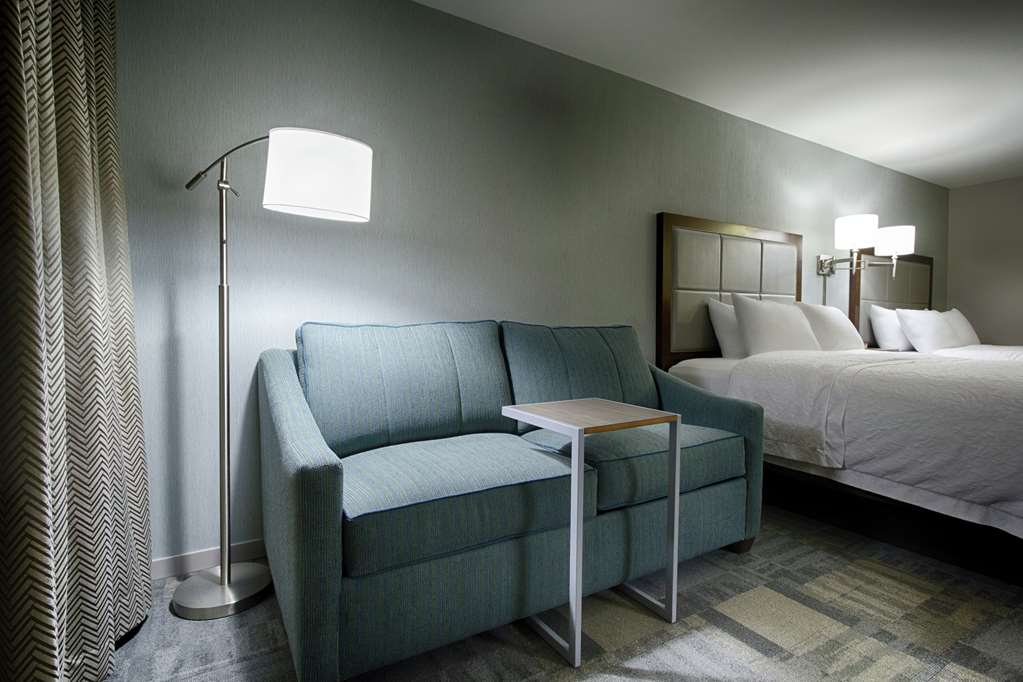 Фото Hampton Inn Salina