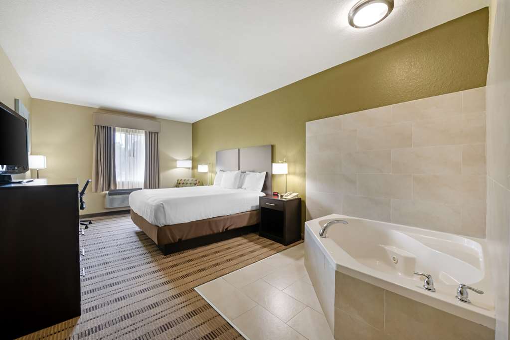 Фото Best Western Edgewater Inn