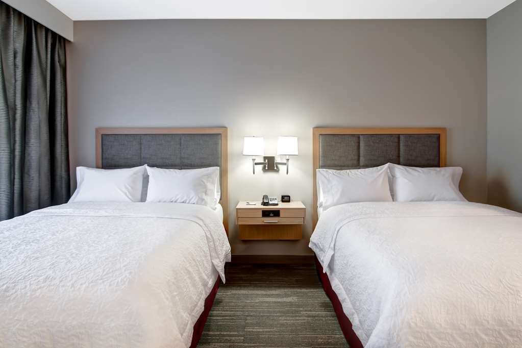 Фото Hampton Inn & Suites by Hilton Grande Prairie