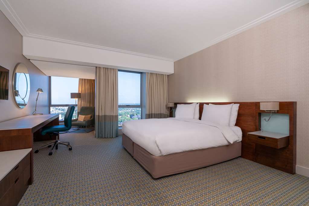 Фото Radisson Blu Hotel, Sandton Johannesburg