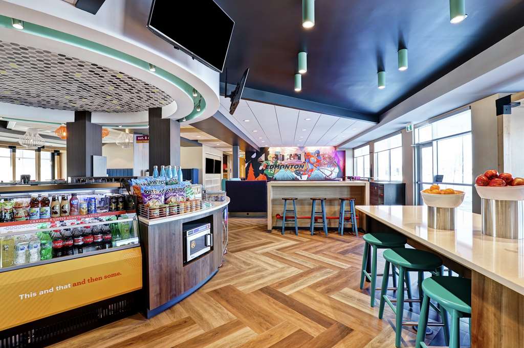 Фото Tru by Hilton Edmonton Windermere