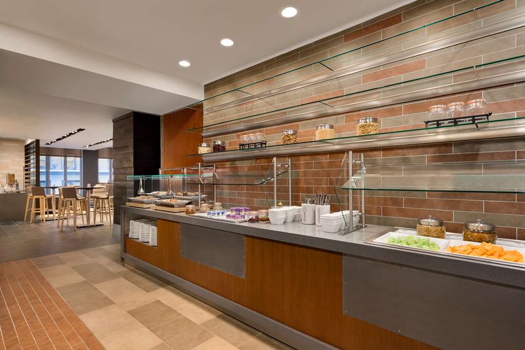Фото Embassy Suites by Hilton New York Manhattan Times Square